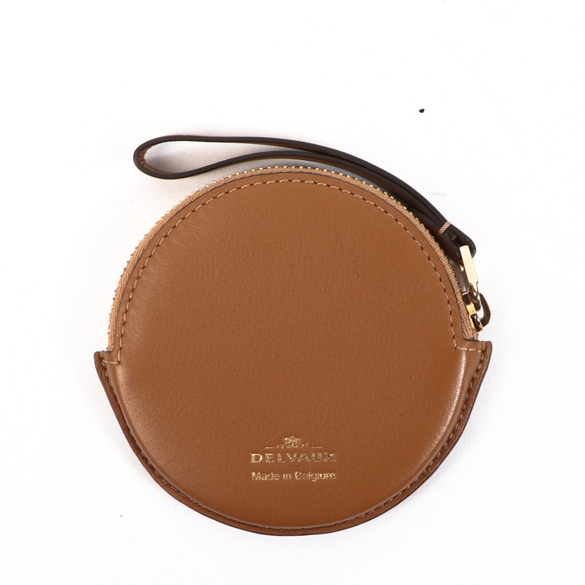 Shop safe online at Labellov in Antwerp this 100% authentic second hand Delvaux Camel Coin Case Wallet