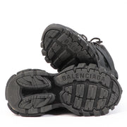 Buy authentic secondhand Balenciaga Sneakers at LabelLOV luxury at the right price. Koop authentieke tweedehands Balenciaga bij LabelLOV met juiste prijs.