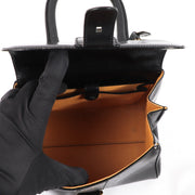Buy this authentic second-hand vintage Delvaux Black Mini Brillant Bag at online webshop LabelLOV. Safe and secure shopping. Koop deze authentieke tweedehands vintage Delvaux Black Mini Brillant Bag bij online webshop LabelLOV.