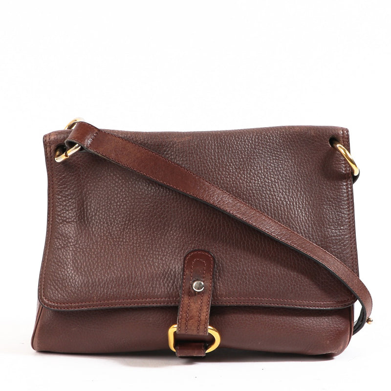 Buy an authentic second-hand Delvaux Fichu Brown Leather Crossbody Bag in very good condition at Labellov in Antwerp.