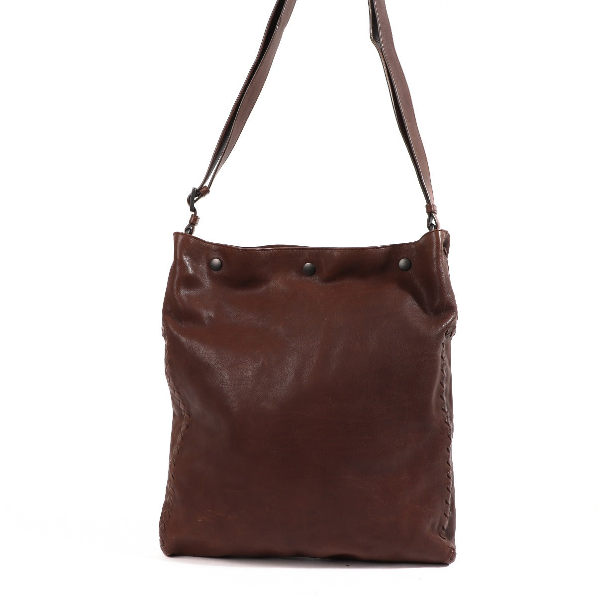 Buy an authentic second-hand Bottega Veneta Brown Leather Shoulder Bag in good condition at Labellov in Antwerp.