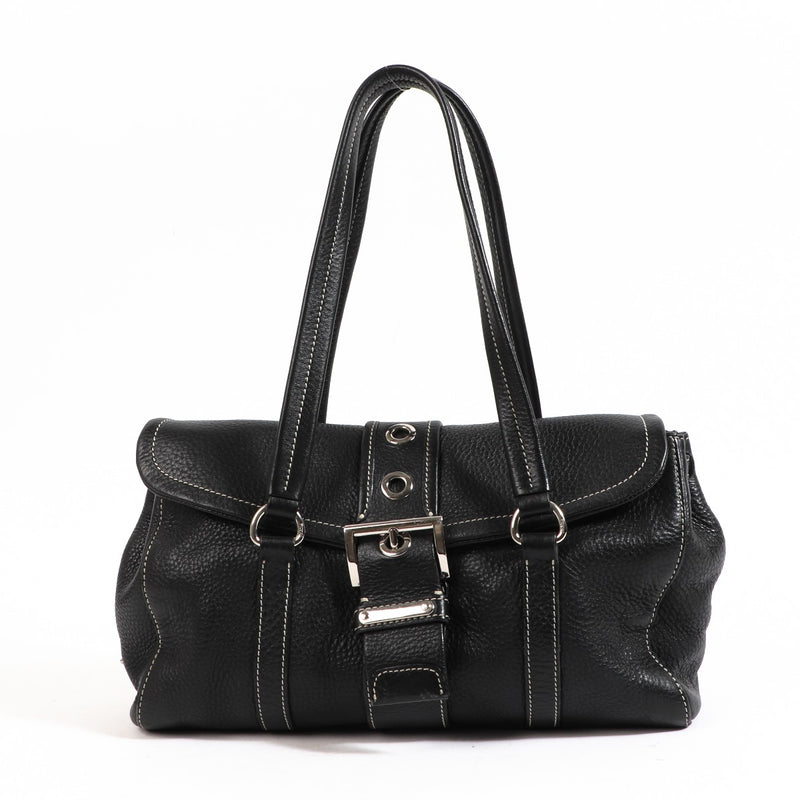 Buy an authentic second-hand Prada Black Leather Shoulder Bag in good condition at Labellov in Antwerp.