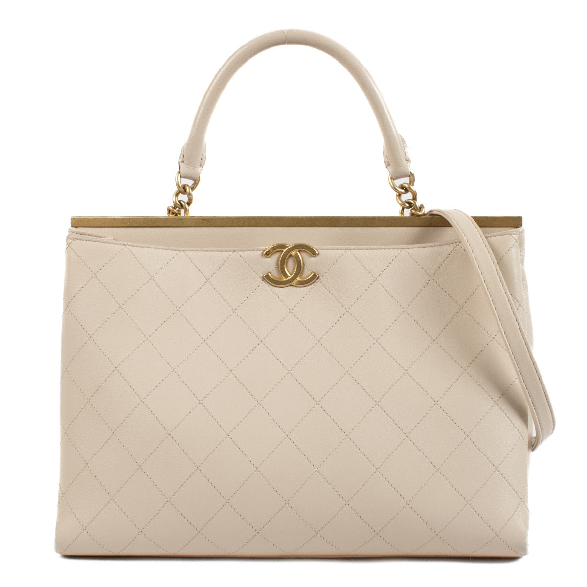 Authentic second hand Chanel Pink Top Handle on Labellov.com