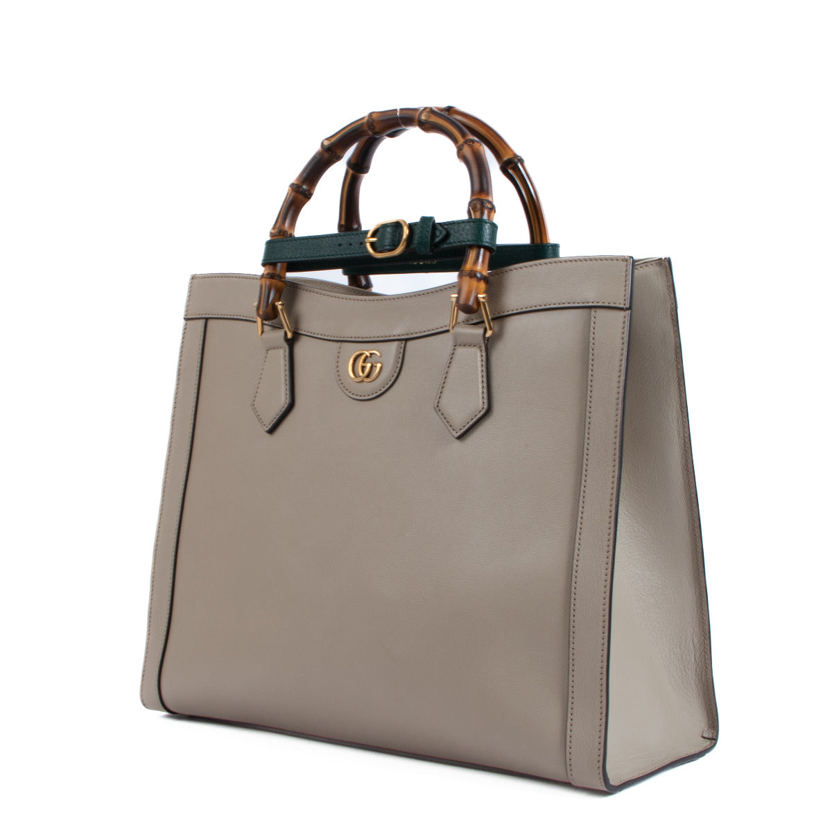 Gucci White Leather Diana Medium Top Handle for the best price at labellov secondhand luxury in Antwerp.