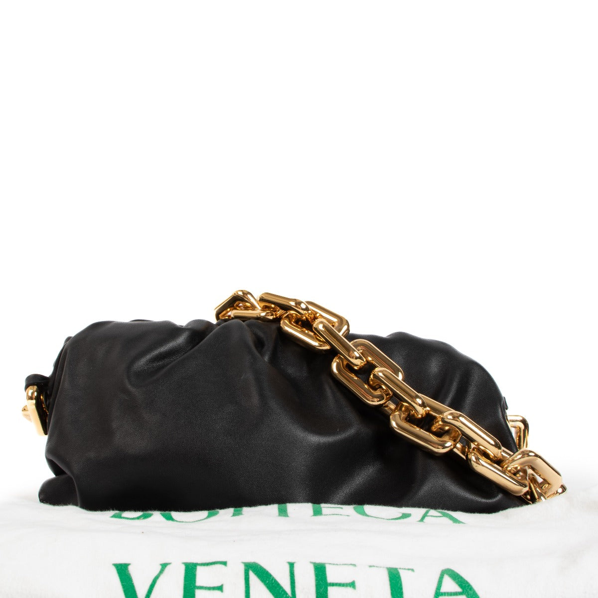 Buy Bottage Veneta Preloved fashion shoulderbag pouch leather chain Labellov Antwerp