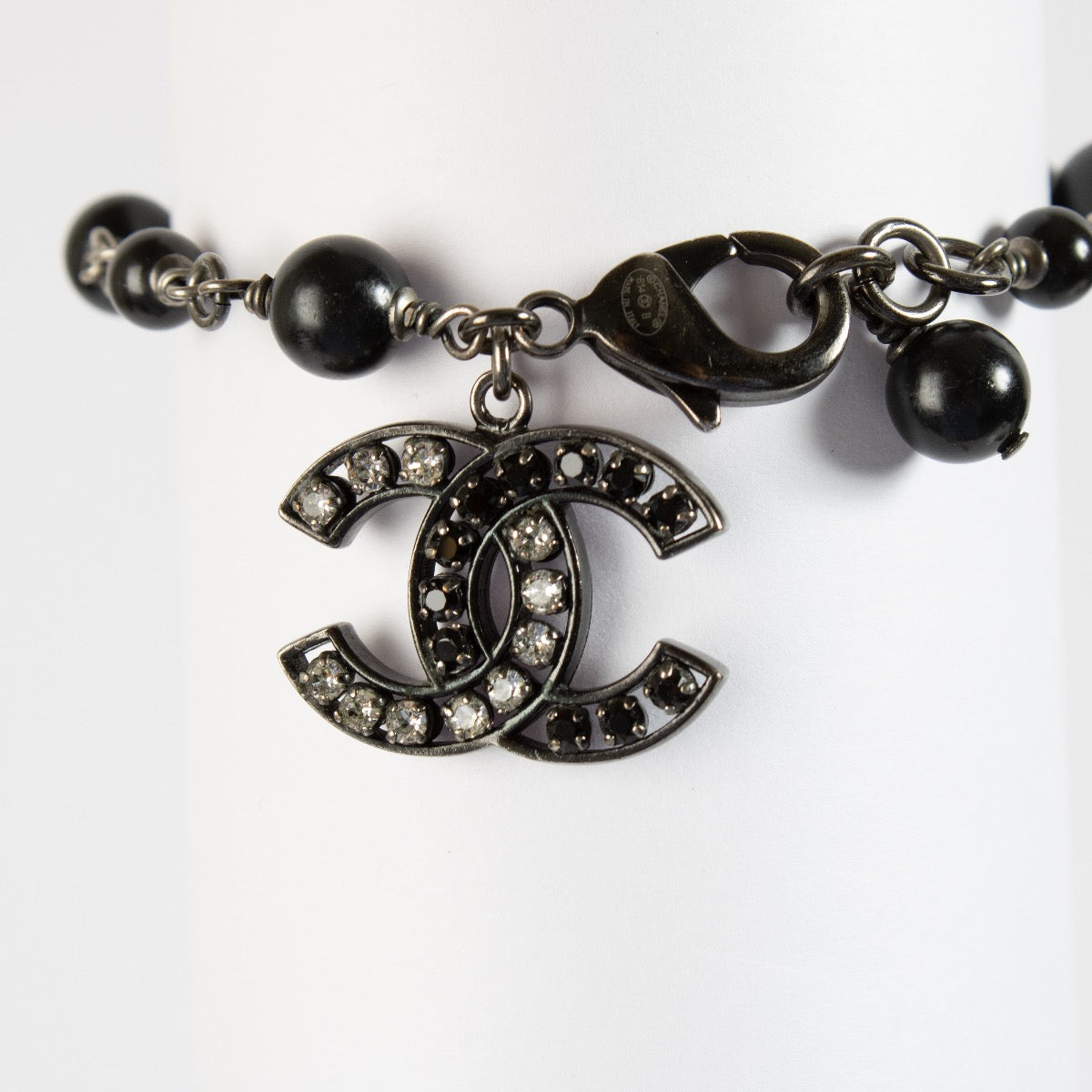 shop 100% authentic second hand Chanel 14B Black Pearl CC Bracelet on Labellov.com