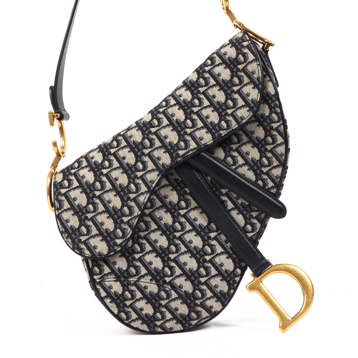 Shop authentic second hand Dior Saddle Bag on labellov.com