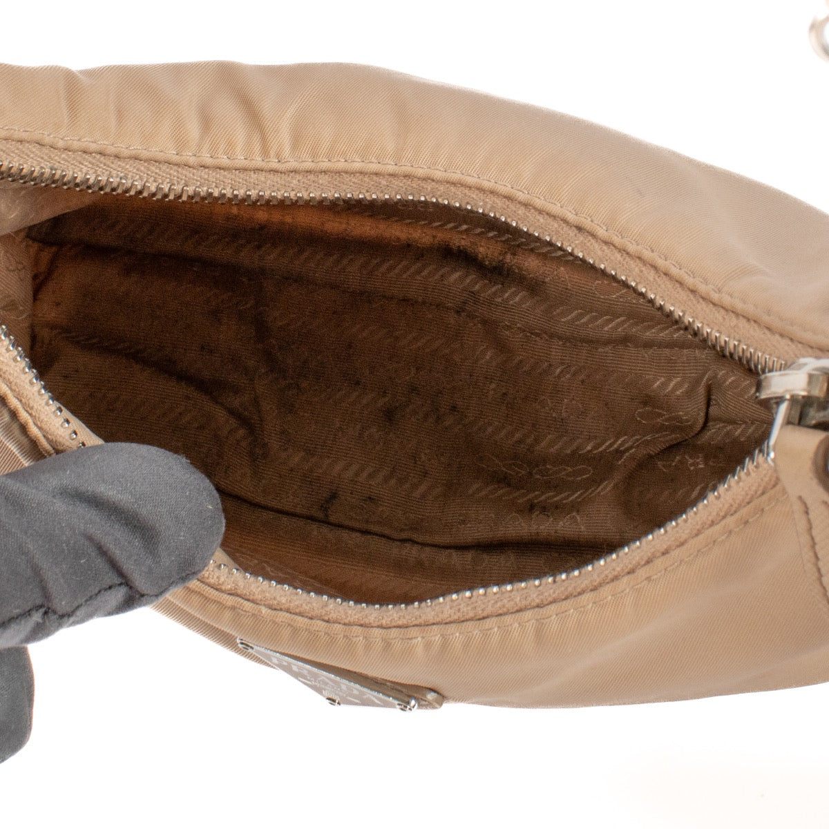 shop 100% authentic second hand Prada Beige Re-Edition 2005 Bag on Labellov.com