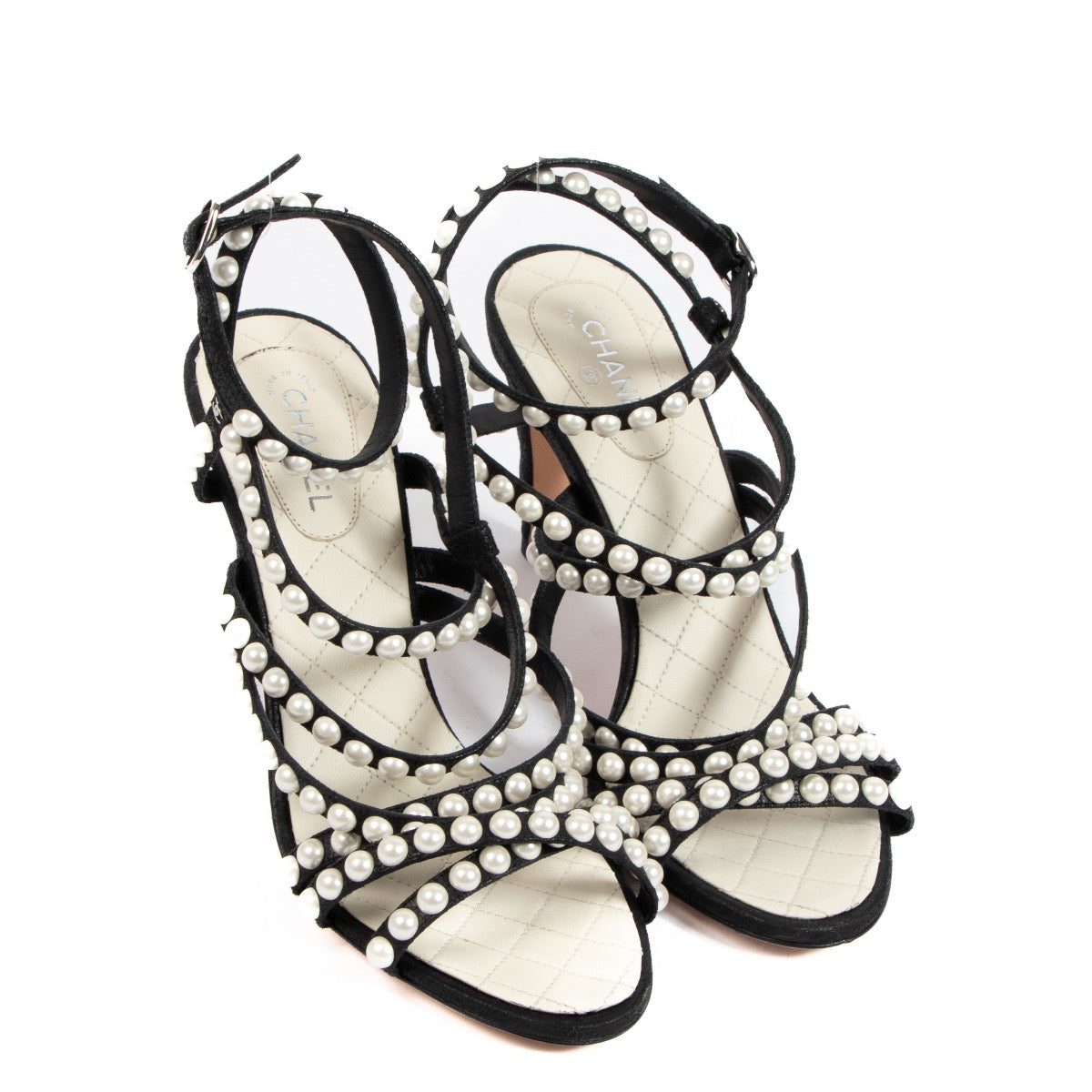 Shop authentic preloved Chanel Black Pearl Pumps - Size 38,5 on Labellov.com