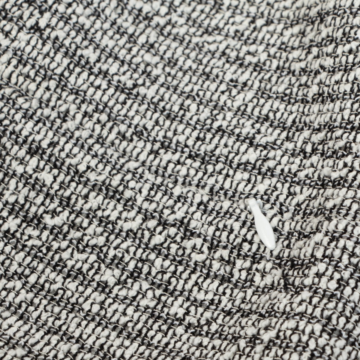 Veste en tweed à franges noire et blanche Chanel Printemps 2018