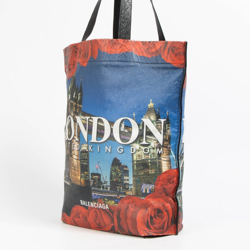 Authentic pre-loved Balenciaga Arena London Medium Shopper Tote Bag on Labellov.com