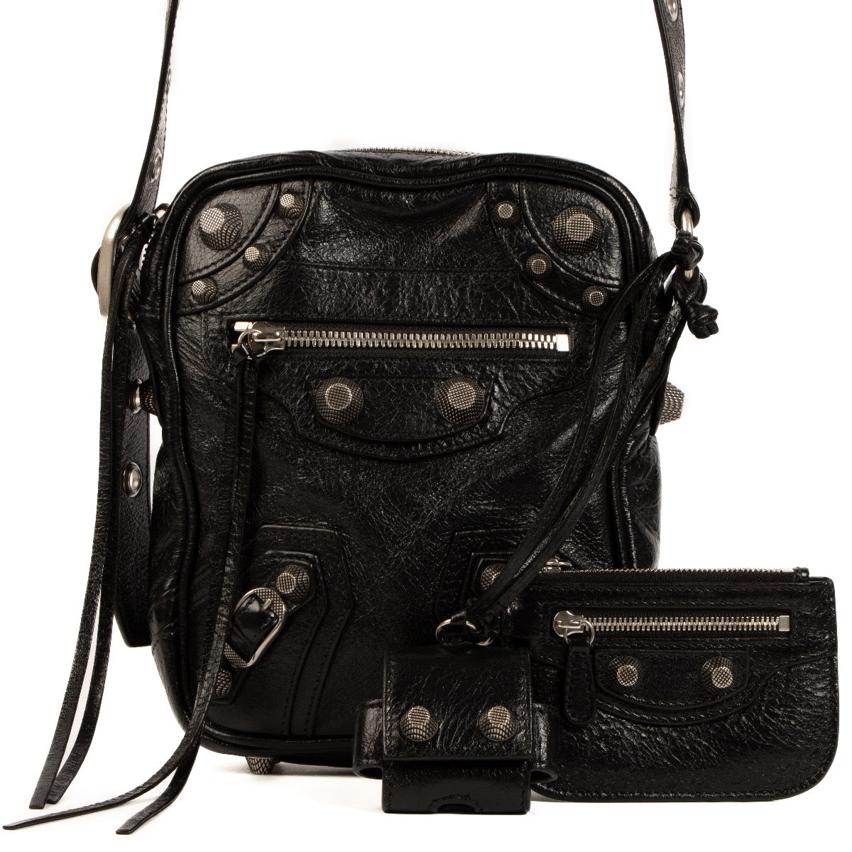 Authentic second hand Balenciaga Black Le Cagole Men Crossbody Bag on www.labellov.com