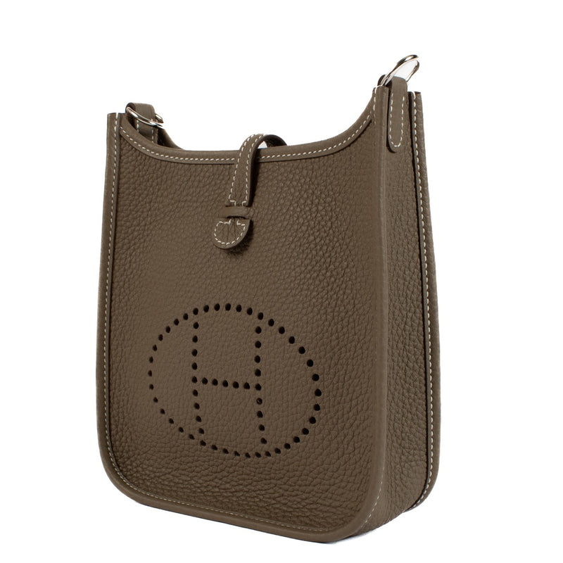 Shop safe online at Labellov in Antwerp, Brussels and knokke this 100% authentic second hand Hermès Evelyne 16 Etoupe Taurillon Clemence PHW