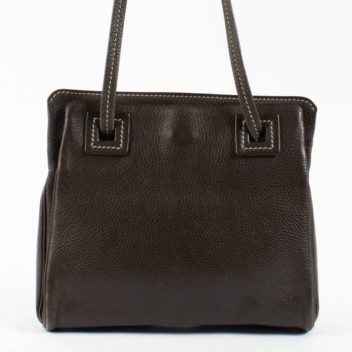Authentic second hand Delvaux shoulder bag on labellov.com