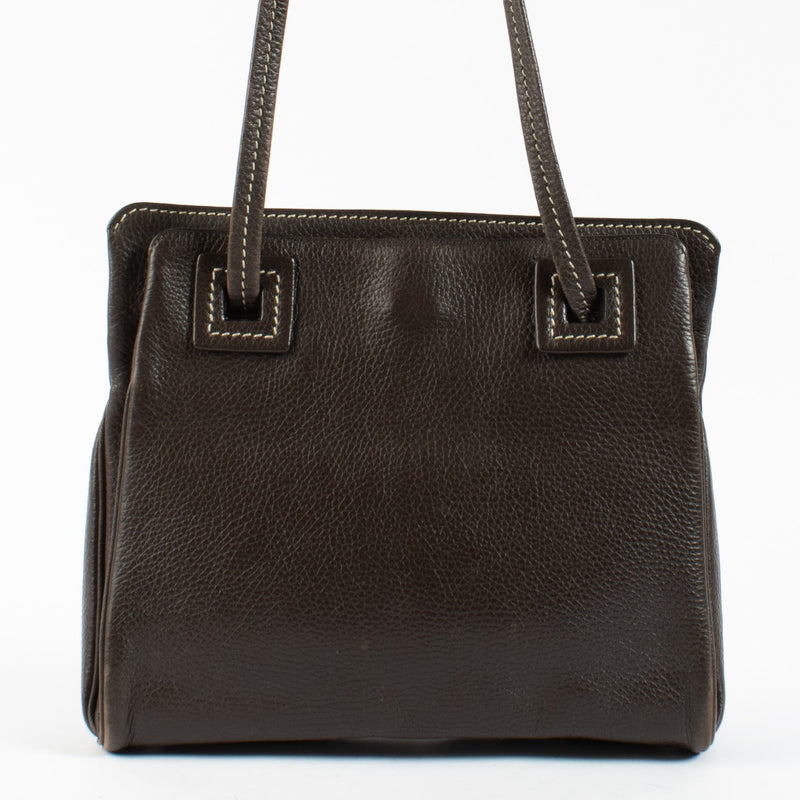 Authentic second hand Delvaux shoulder bag on labellov.com