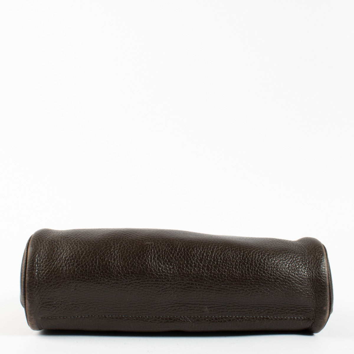 Authentic second hand Delvaux shoulder bag on labellov.com