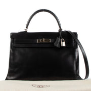 Authentic second hand Hermès Kelly 35 Black Box on www.labellov.com