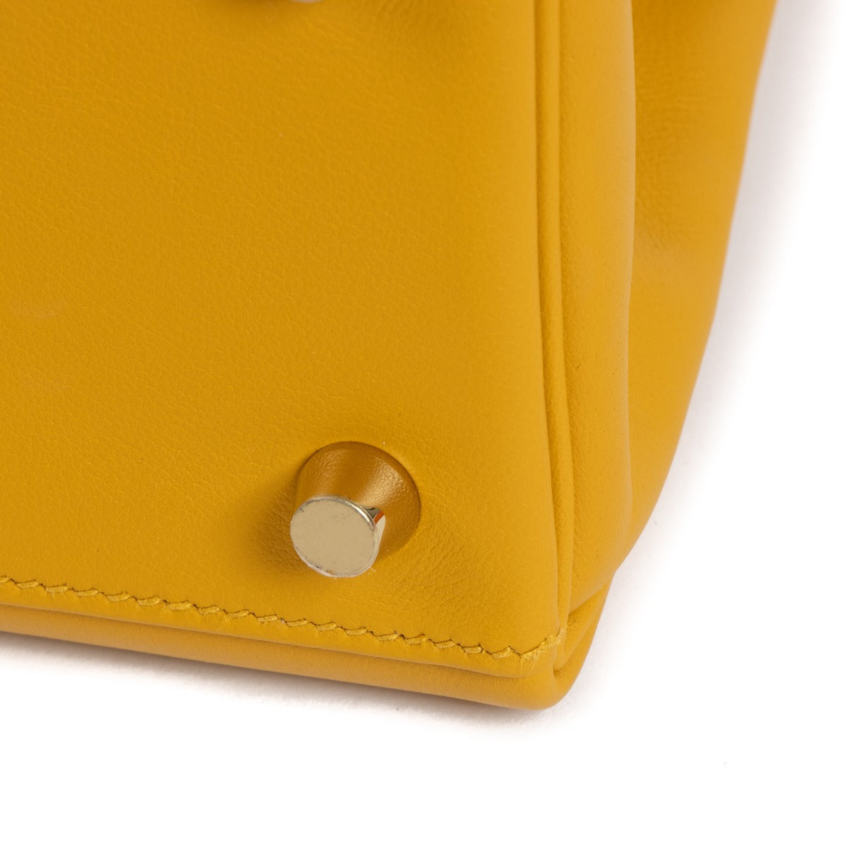 seconde main Hermès Kelly Jaune Ambre dans www.labellov.com