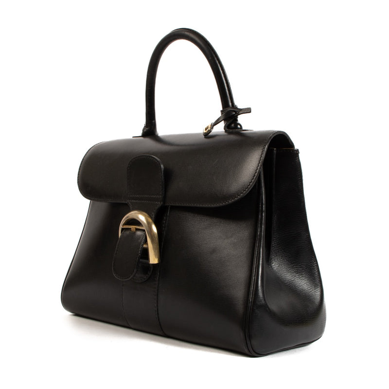 Shop safe online at Labellov in Antwerp, Brussels and Knokke this 100% authentic second hand Delvaux Black Leather MM Brillant