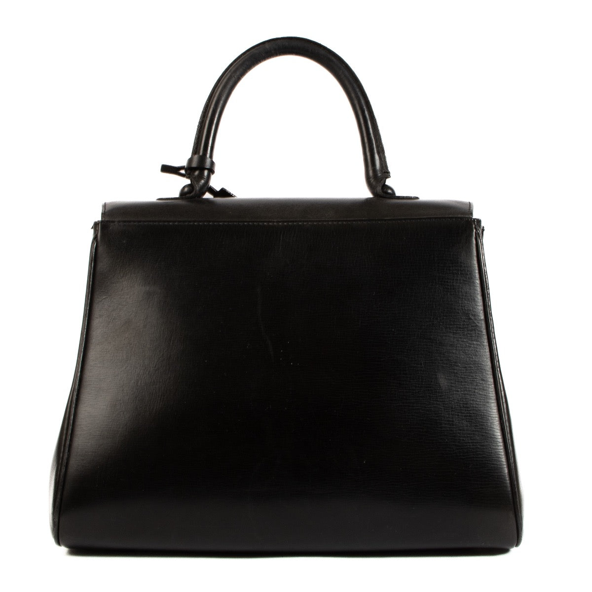 Shop safe online at Labellov in Antwerp, Brussels and Knokke this 100% authentic second hand Delvaux Black Leather MM Brillant