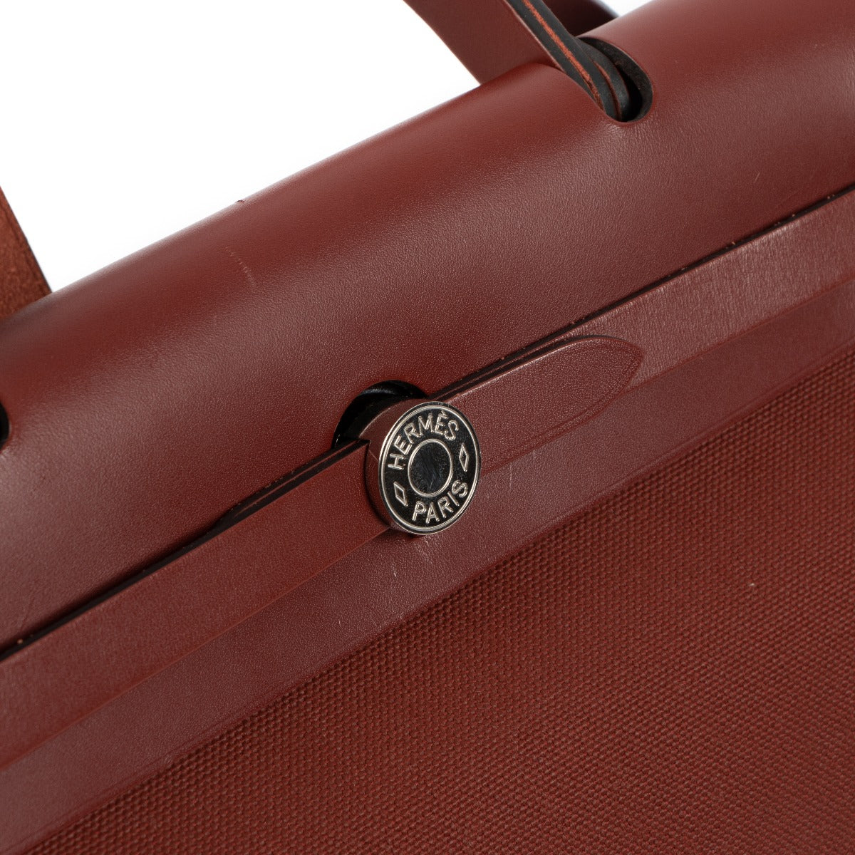 Buy authentic second hand Hermès Herbag 31 on www.labellov.com