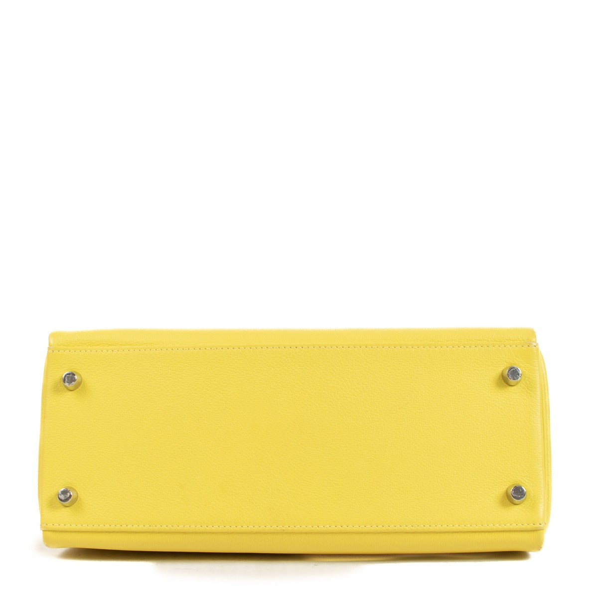 Authentic second hand Hermes Kelly 28 Lime Yellow on www.labellov.com