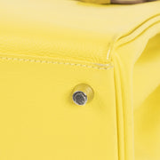 Authentic second hand Hermes Kelly 28 Lime Yellow on www.labellov.com