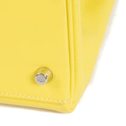 Authentic second hand Hermes Kelly 28 Lime Yellow on www.labellov.com