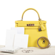 Authentic second hand Hermes Kelly 28 Lime Yellow on www.labellov.com