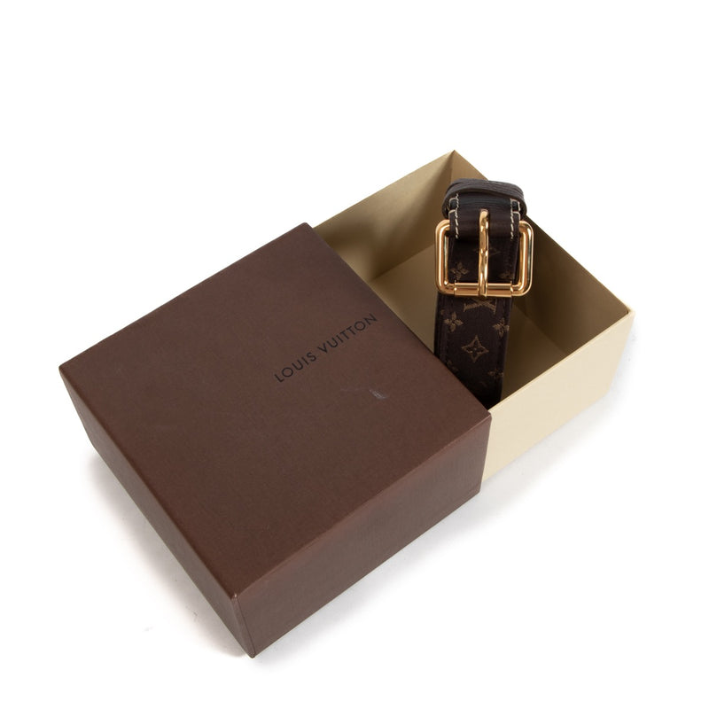 Shop safe online at Labellov in Antwerp, Brussels and Knokke this 100% authentic second hand Louis Vuitton Brown Mini Lin Belt - size 90