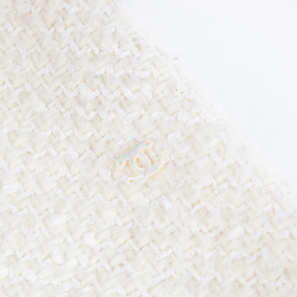 Shop 100% authentic secondhand Chanel 20k White Tweed Dress - Size 36 on Labellov.com