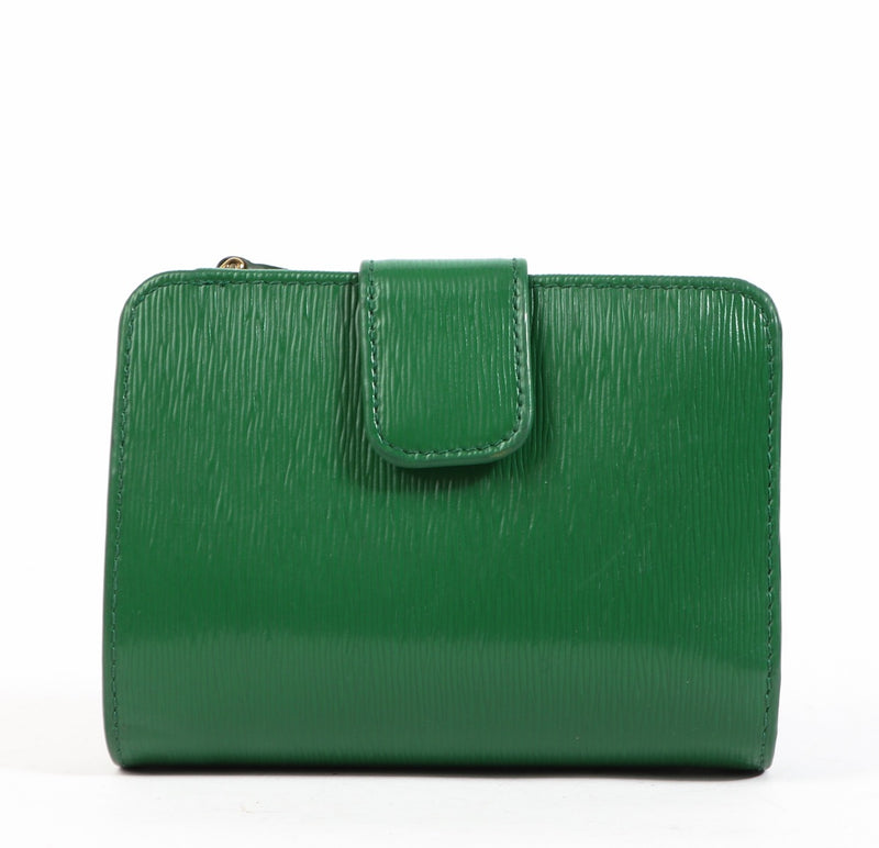 Buy an authentic second hand Prada Green Leather Wallet in very good condition at Labellov.com