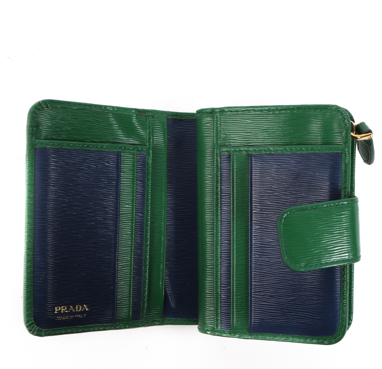 Buy an authentic second hand Prada Green Leather Wallet in very good condition at Labellov.com