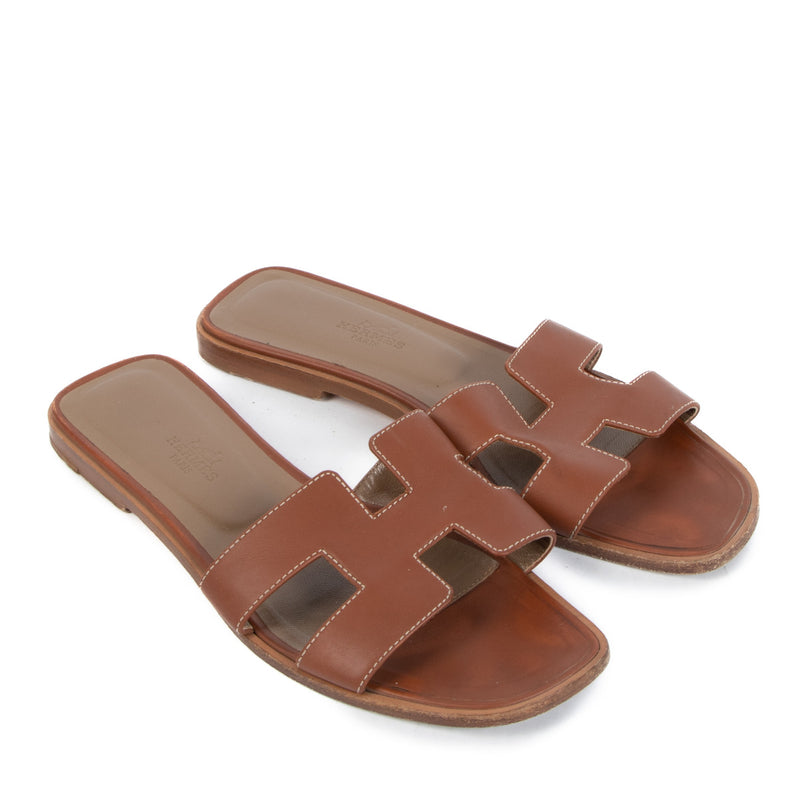 Hermès Oran Brown Sandals - Size 38 for the best price at Labellov secondhand luxury in Antwerp
