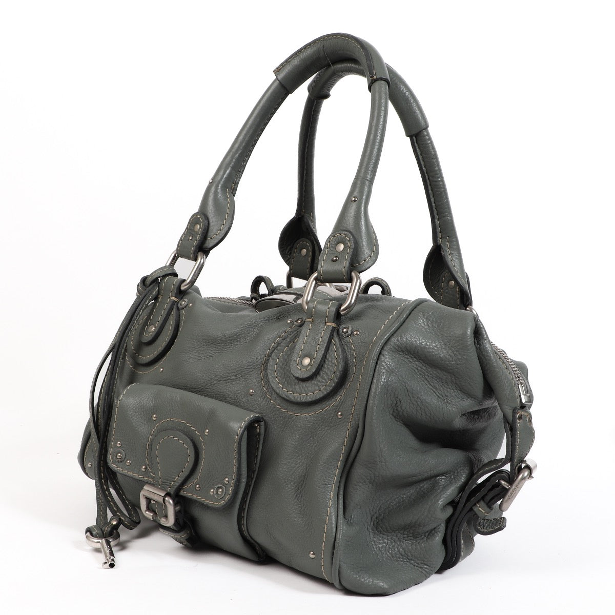 Shop safe online at Labellov in Antwerp, Brussel and Knokke this 100% authentic second hand Chloé grey paddington Top handle