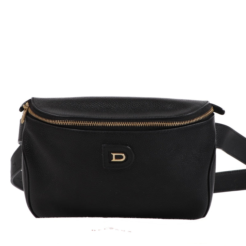 Shop safe online at Labellov in Antwerp, Brussel and Knokke this 100% authentic second hand Delvaux Black Evasion Belt Bag