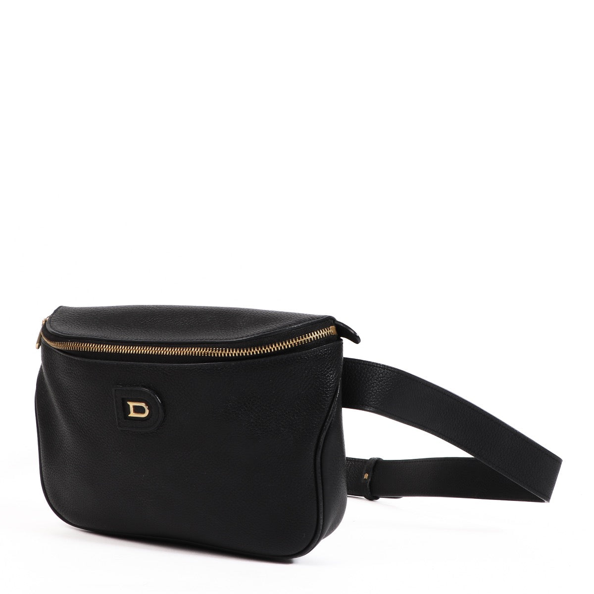Shop safe online at Labellov in Antwerp, Brussel and Knokke this 100% authentic second hand Delvaux Black Evasion Belt Bag