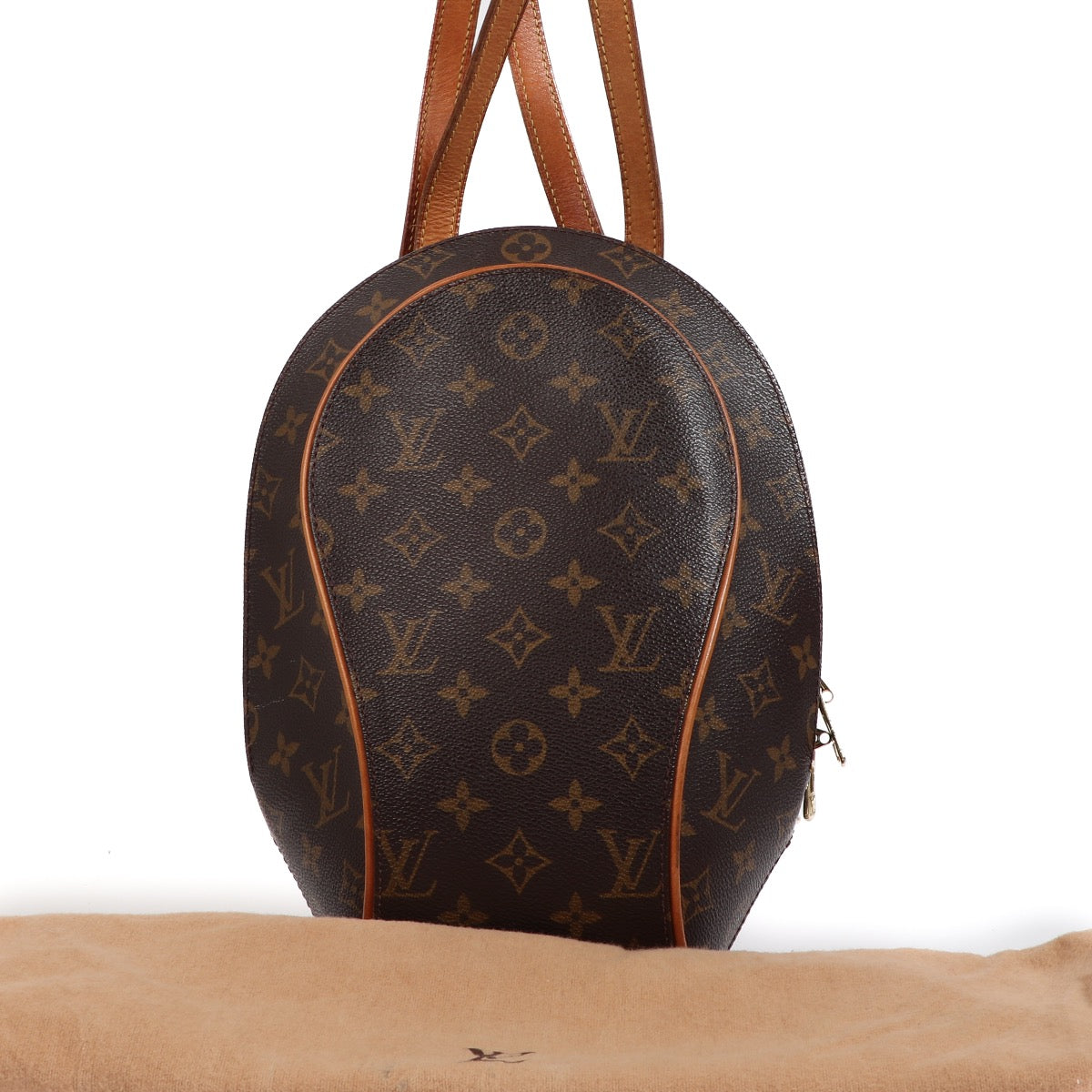Shop safe online at Labellov in Antwerp this 100% authentic second hand Louis Vuitton Monogram Canvas Ellipse Backpack
