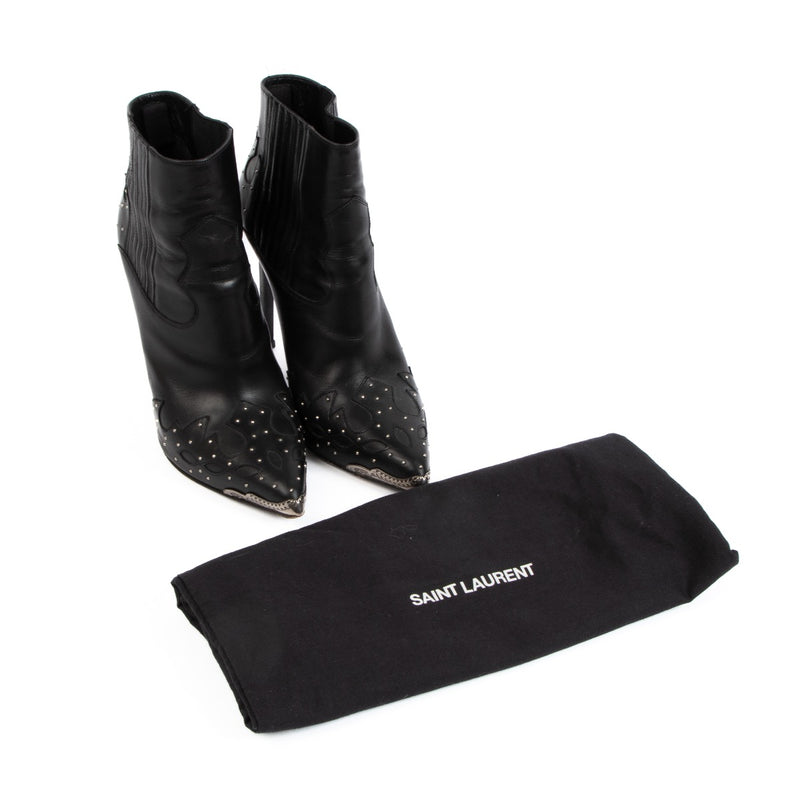 Shop authentic second hand Saint Laurent Black Leather Ankle Boots Size 38,5 on Labellov.com