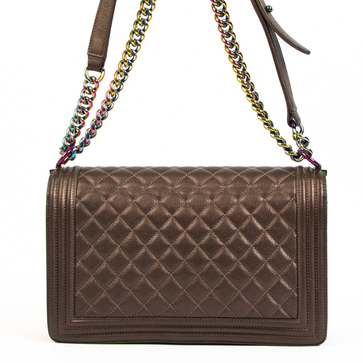 Buy an authentic second hand Chanel Bronze Rainbow Chain Large Boy Bag in very good condition at Labellov