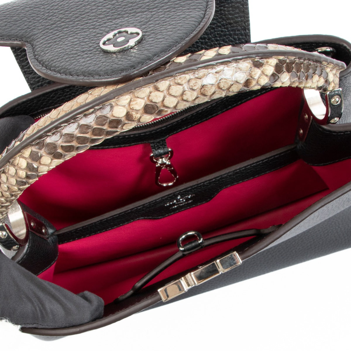 Sac Louis Vuitton Capucines MM en cuir noir et python