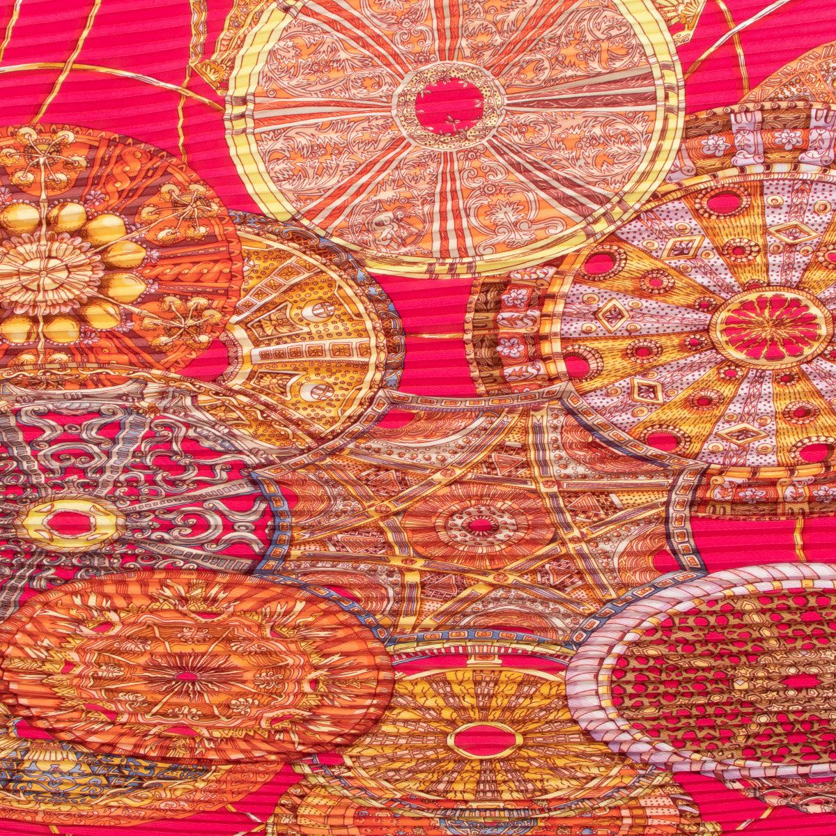 Foulard en Soie Plissée Rose Hermès