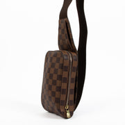 Louis Vuitton Geronimos Damier Ebene Canvas Crossbody for the best price at Labellov secondhand luxury in Antwerp. We buy and sell your brand new designer bags.