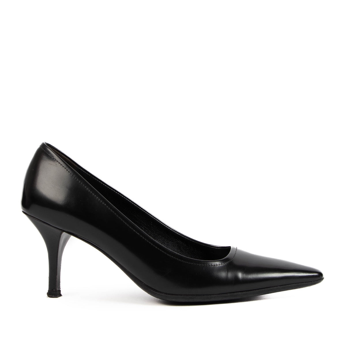 Shop 100% authentic second-hand Prada Black Pumps 37 1/2 on Labellov.com