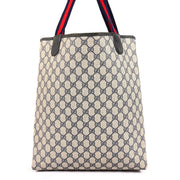 Authentic second hand Gucci monogram shoulder bag in very good condition on Labellov.com