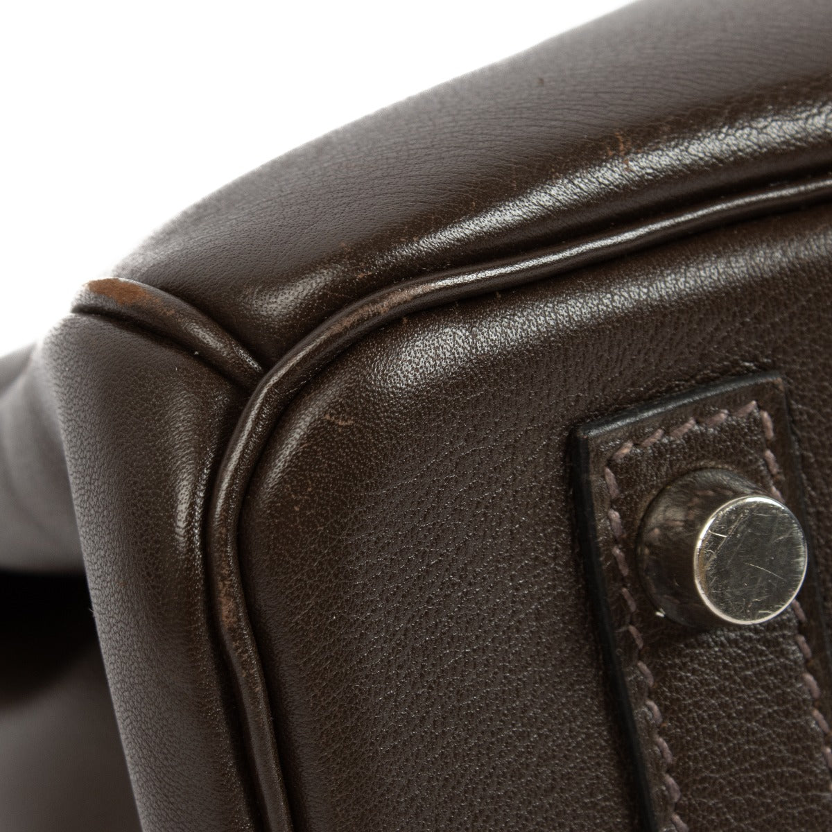 Authentic second hand vintage luxury designer Hermès Birkin 30 Chocolat Swift on www.labellov.com