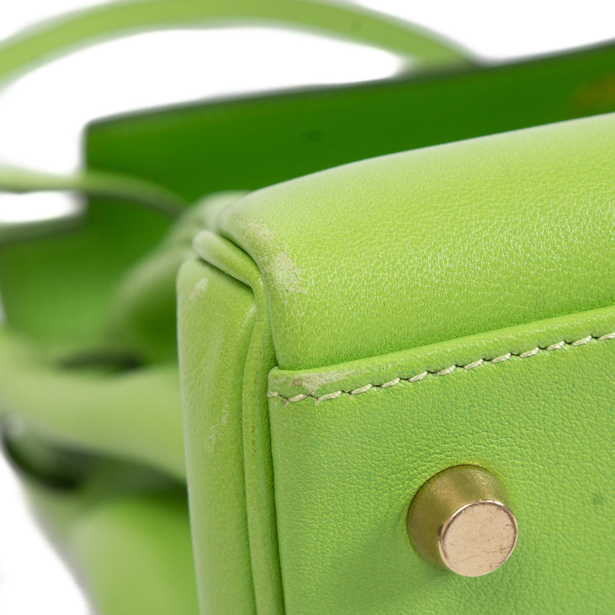 Authentic second hand vintage luxury designer Hermès Kelly 32 Vert Cru Gulliver on www.labellov.com
