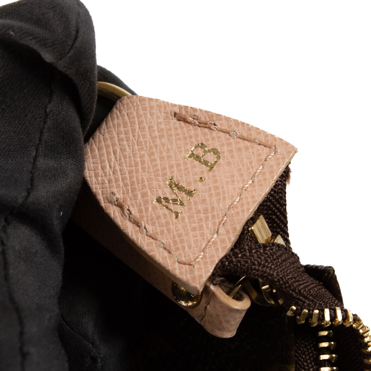 Shop safe online at Labellov in Antwerp, Brussels and Knokke this 100% authentic second hand Louis Vuitton Limited Edition 1 Rue Scribe Mini Pochette Accessoires.