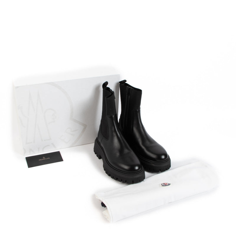 Moncler Black Leather Petit Neue Chelsea Boots - size 35