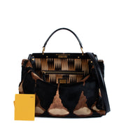 Fendi Peekaboo Bag + Strap. Buy authentic secondhand Fendi bags at Labellov vintage webshop for the lowest price. Koop authentieke tweedehands Fendi tassen bij Labellov vintage webshop aan de laagste prijs.